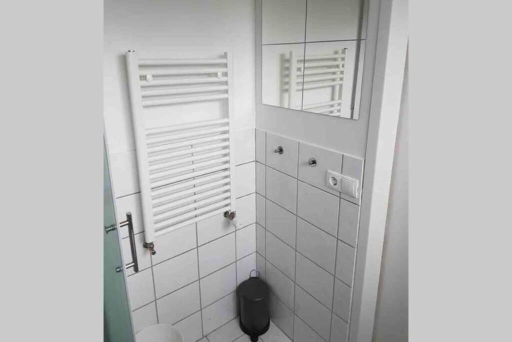 Private Studio Apartment Near The Airport Njarthvik Extérieur photo