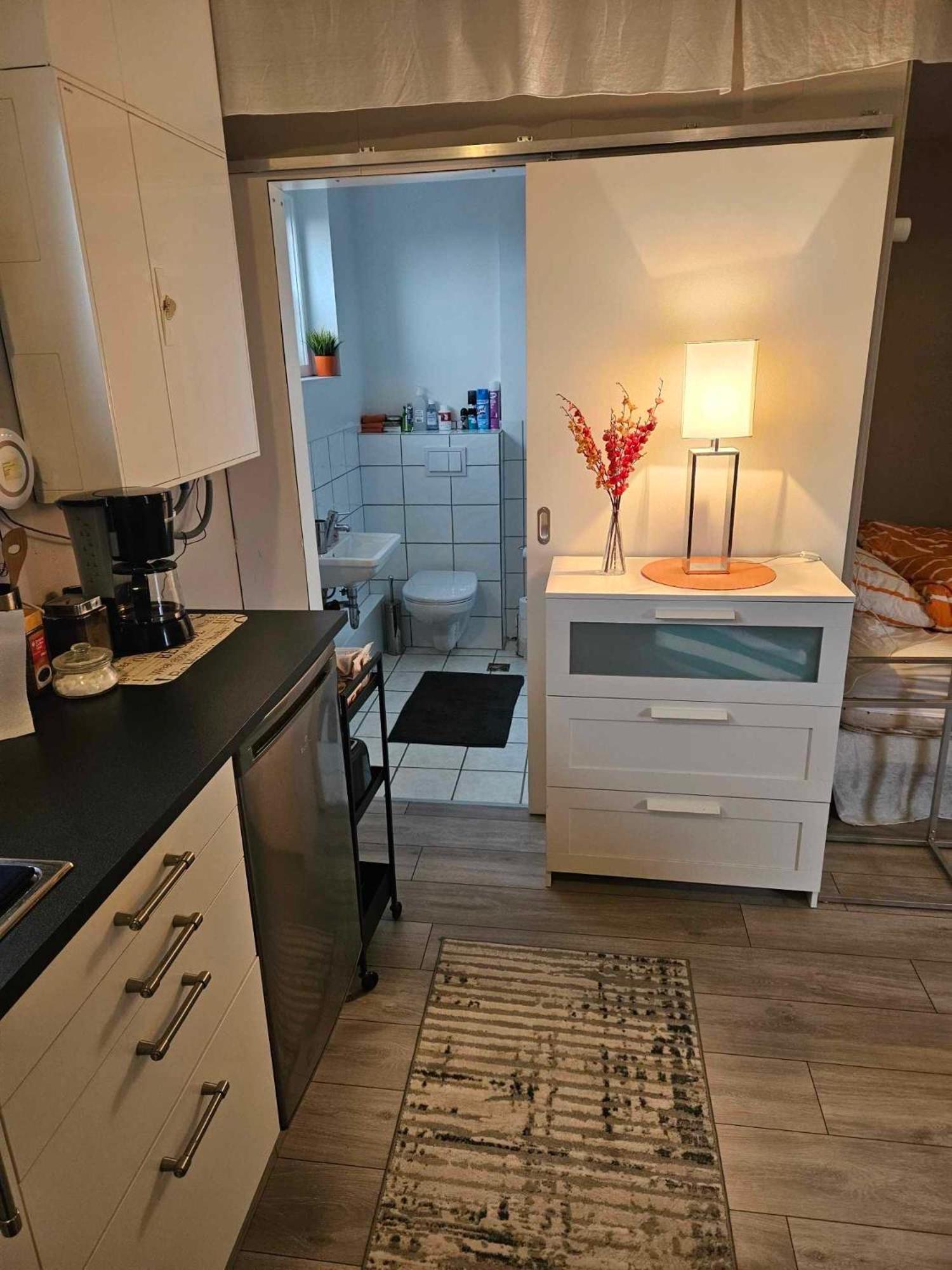 Private Studio Apartment Near The Airport Njarthvik Extérieur photo